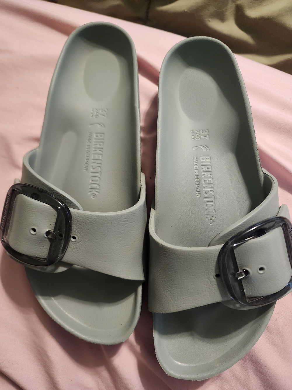 Birkenstock Women's Pale Mint Arizona EVA Slide with Dark Buckle
